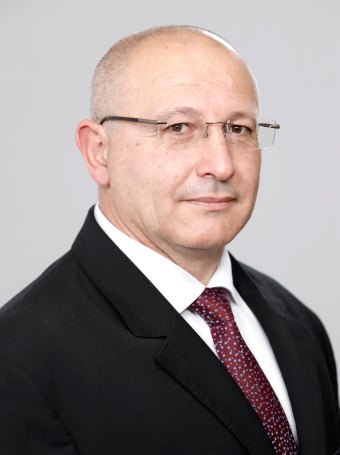 Веселин Миленов Вешев